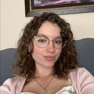 Meet your Posher, Lexi